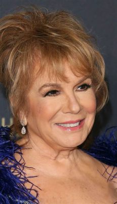 Koncert Vikki Carr: Namiętne Melodie i Meksykańskie Korzenie w Warszawie!